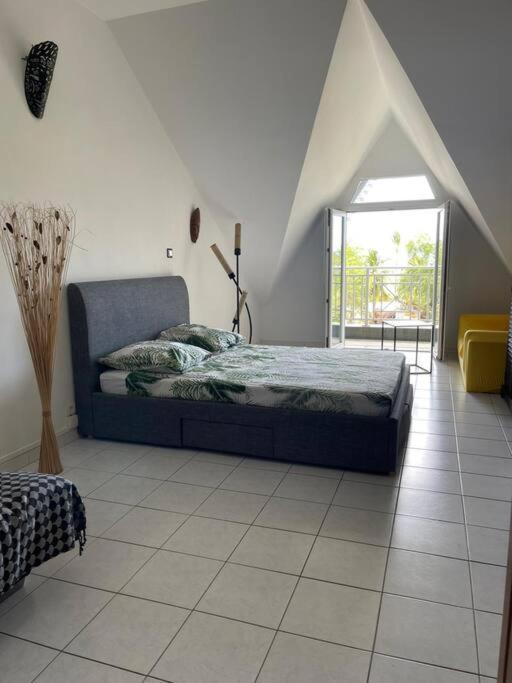 Duplex 1 Mn Plage De Trou D Eau Location A La Semaine Minimum La Saline Les Bains Exterior foto